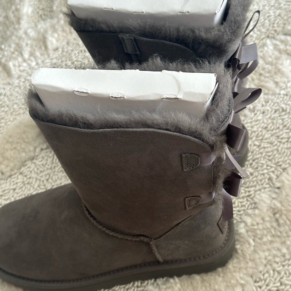 UGG Bailey Bow II Boots - Grey - Picture 6 of 8